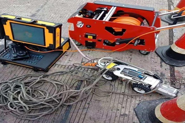 卫东CCTV管道检测机器人